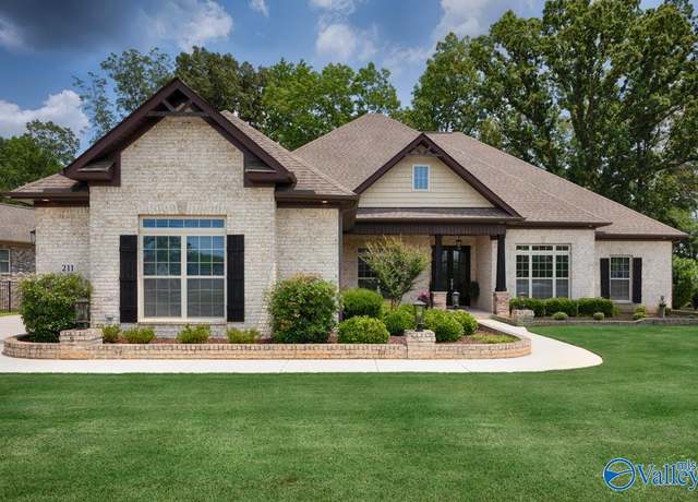 Property at 211 Water Ridge Ln, Huntsville, AL 35811, 5 beds, 3.5 baths