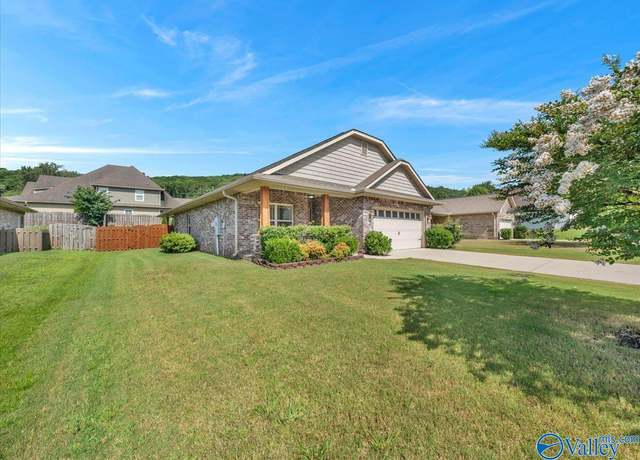 Property at 2906 Blossom Park Dr, Owens Cross Roads, AL 35763, 3 beds, 2 baths