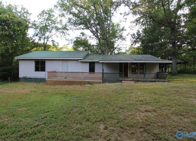 Property at 1325 County Road 92, Bryant, AL 35958, 3 beds, 1 bath