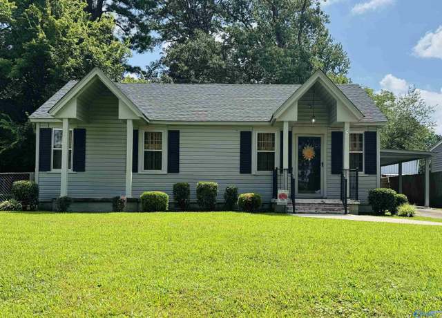 Property at 1206 High St SW, Hartselle, AL 35640, 4 beds, 2 baths