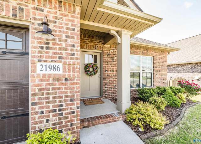 Property at 21986 Natures Cove Dr, Athens, AL 35613, 4 beds, 3 baths