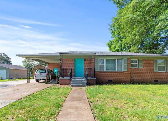Property at 905 Cedar St SW, Decatur, AL 35601, 2 beds, 1 bath