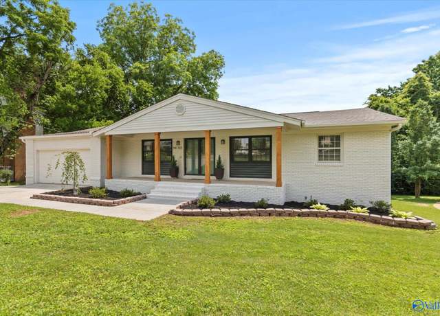 Property at 7611 Fleming Hills Dr, Huntsville, AL 35802, 5 beds, 3 baths