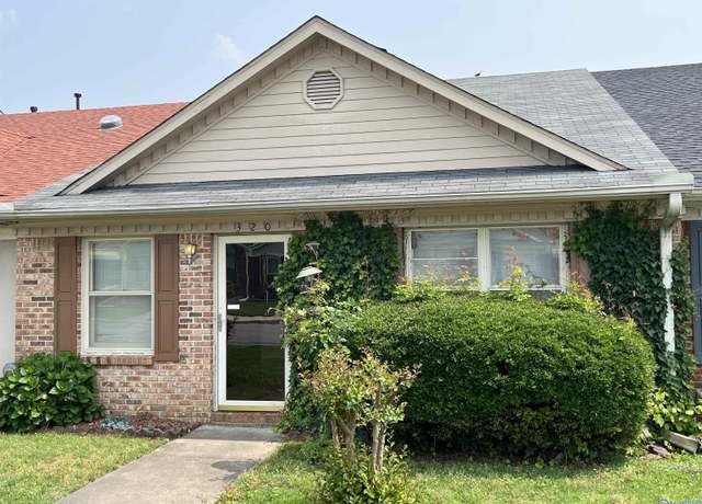 Property at 320 Chestnut St, Hartselle, AL 35640, 2 beds, 2 baths