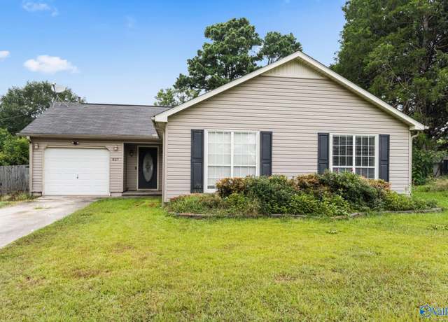 Property at 827 Nanceford Rd SW, Hartselle, AL 35640, 3 beds, 2 baths