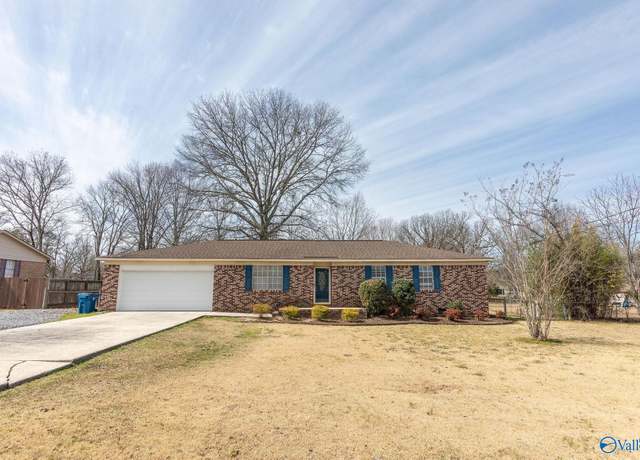 Property at 309 Case Ave, Attalla, AL 35954, 3 beds, 2 baths
