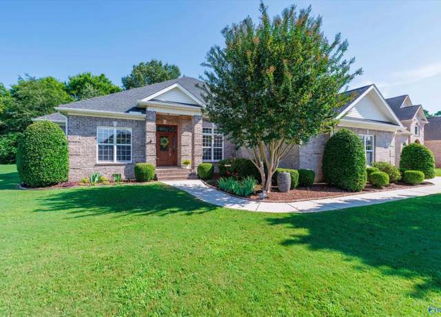 Property at 129 Riverway Ln, New Market, AL 35761, 4 beds, 3.5 baths