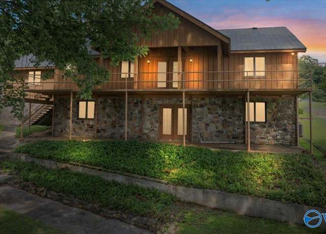 Property at 14639 Dogwood Cir, Athens, AL 35611, 3 beds, 4 baths