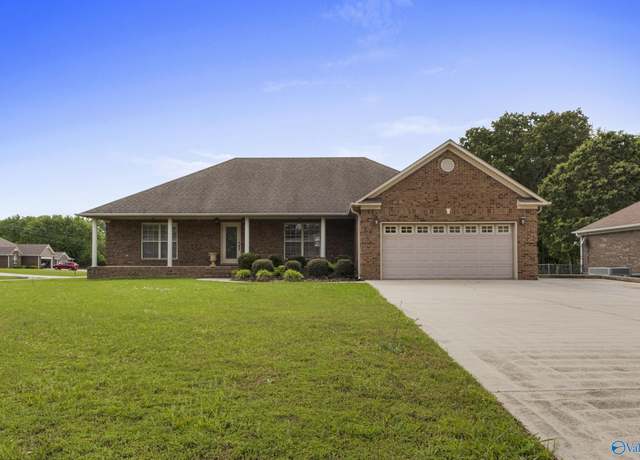 Property at 16121 Kyle Moran Dr, Athens, AL 35614, 3 beds, 2 baths