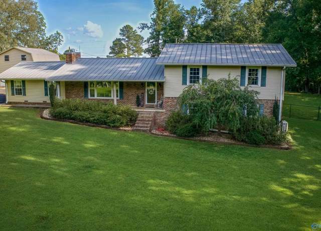 Property at 360 County Road 230, Florence, AL 35633, 4 beds, 2 baths