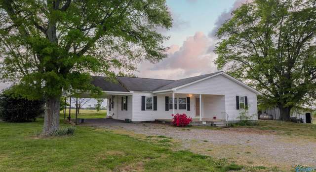 Photo of 586 E County Road 152, Section, AL 35771