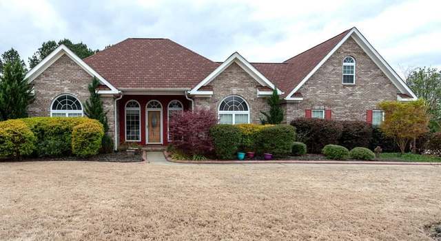 Photo of 2822 Summerwind Dr, Decatur, AL 35603