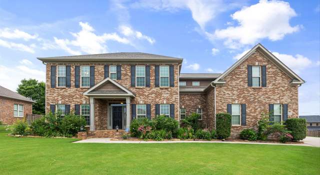 Photo of 4513 Stone Park Cir, Owens Cross Roads, AL 35763