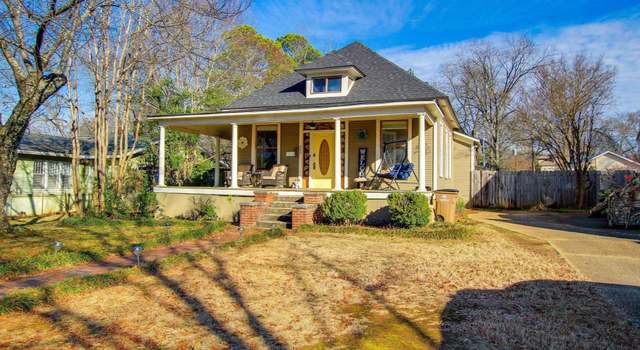 Photo of 820 Gordon Dr SE, Decatur, AL 35601