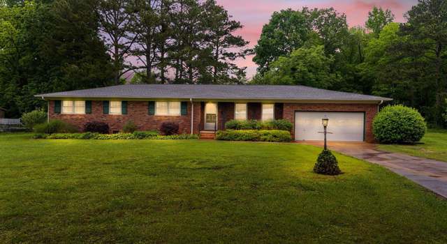 Photo of 405 Franklin St, Scottsboro, AL 35768