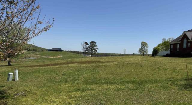 Photo of 27 Silver Lakes Blvd E, Gadsden, AL 35905