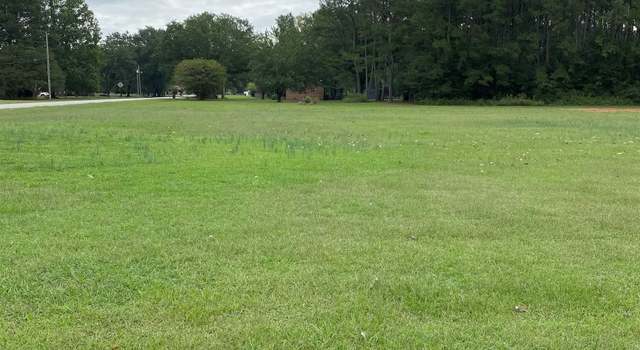 Photo of 1 Atkins Dr, Decatur, AL 35603