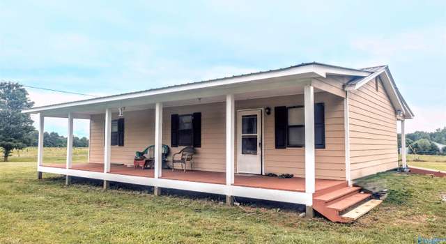 Photo of 735 Barron Dr, Fyffe, AL 35971