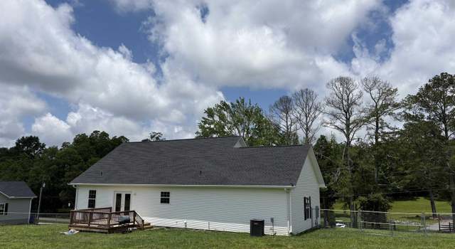 Photo of 838 Dixie Dale Rd, Albertville, AL 35950