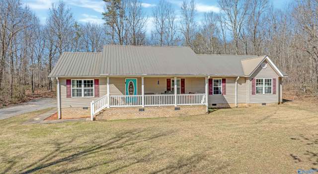 Photo of 987 6th St S, Sylvania, AL 35988
