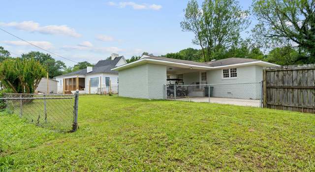 Photo of 1401 Woodmont Ave SE, Huntsville, AL 35801