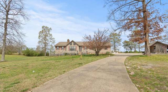 Photo of 1667 Davis Rd, Albertville, AL 35951