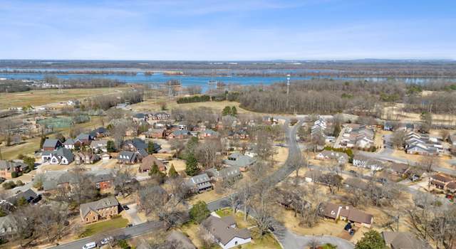 Photo of 1601 Eastwood Dr SE, Decatur, AL 35601