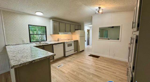 Photo of 565 Tin Top Rd, Grant, AL 35747