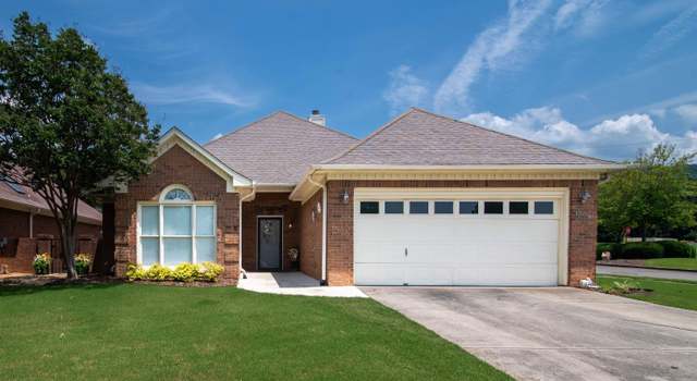 Property at 15037 SE Ashmont Blvd, Huntsville, AL 35803, 3 beds, 2 baths