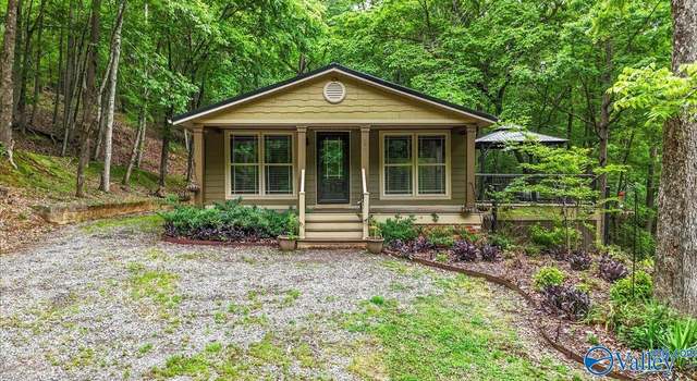 Photo of 596 Christie Dr, Scottsboro, AL 35768
