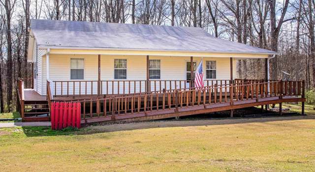 Photo of 995 Pleasant Country Rd, Falkville, AL 35622