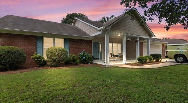 Photo of 106 Tree Bark Trl, Hazel Green, AL 35750