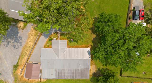 Photo of 511 Howell Rd, Guntersville, AL 35976