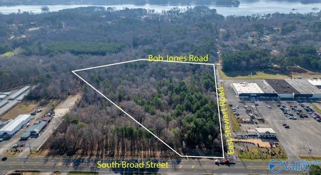 Photo of 2024 Bob Jones Rd, Scottsboro, AL 35769
