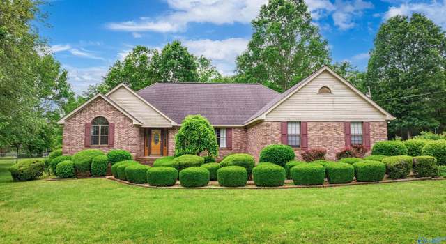 Photo of 2211 Pumpkin Center Rd NE, Fort Payne, AL 35967