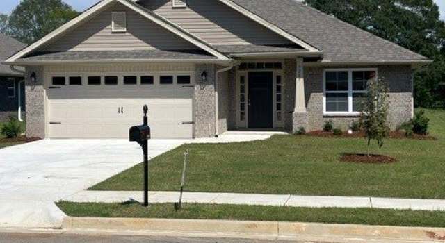 Photo of 6136 Feather Way SE, Owens Cross Roads, AL 35763