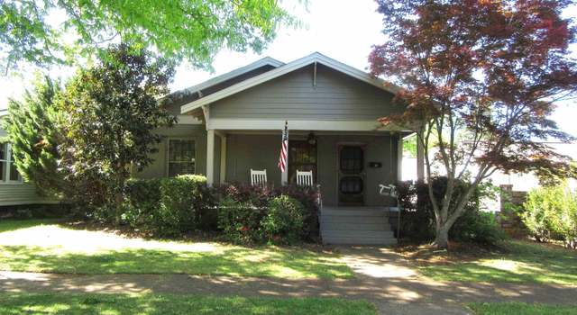 Photo of 615 Oak St NE, Decatur, AL 35601