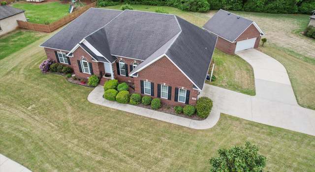 Photo of 120 Twin Rivers Dr, Hazel Green, AL 35750