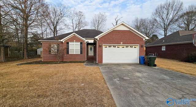 Photo of 802 Bellemeade St SW, Hartselle, AL 35640
