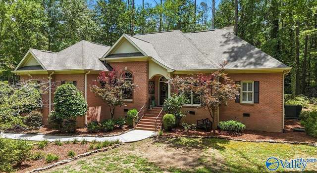 Photo of 340 Creekwood Dr, Cherokee Ridge, AL 35175