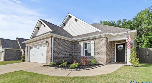 Photo of 6527 Oak Meadow Dr SE, Owens Cross Roads, AL 35763