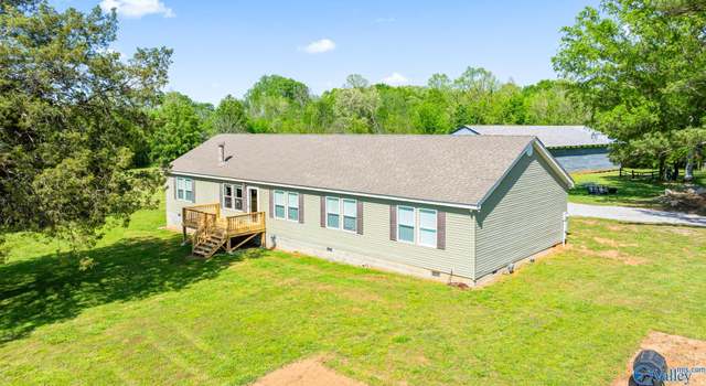 Photo of 959 N Johnson Chapel Rd, Hartselle, AL 35640