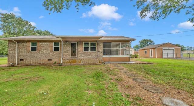 Photo of 44 Vernon St, Fyffe, AL 35971