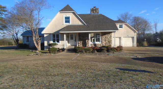 Photo of 307 Copeland Dr, Boaz, AL 35956