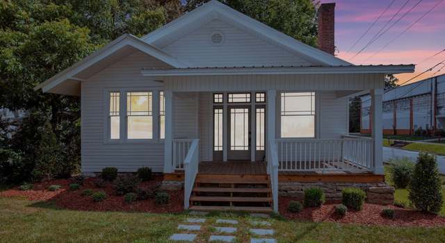 Photo of 614 College Street West, Fayetteville, TN 37334