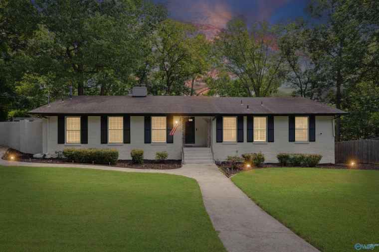 Photo of 7119 Jones Valley Dr SE Huntsville, AL 35802