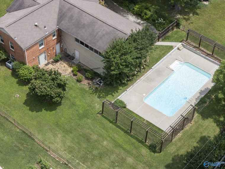 Photo of 6316 Whitesburg Dr SW Huntsville, AL 35802