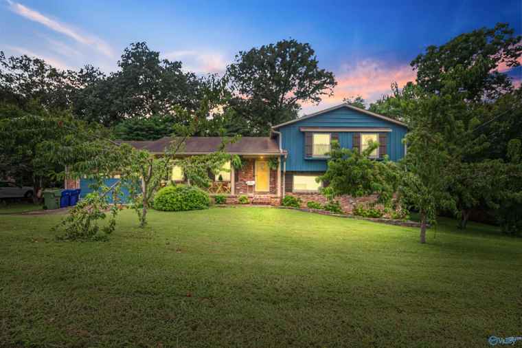 Photo of 7700 Teal Dr SW Huntsville, AL 35802