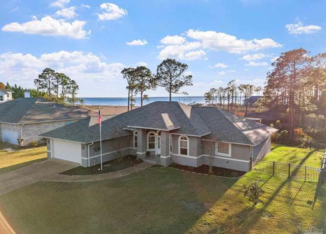 Property at 4633 Bayside Dr, Milton, FL 32583, 3 beds, 2 baths