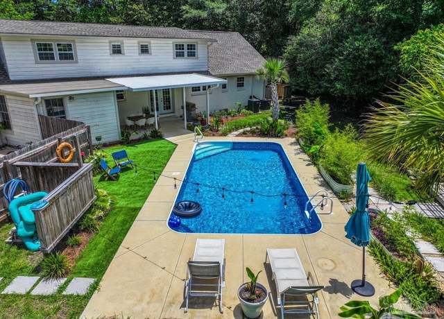 Property at 4067 Parkview St, Pace, FL 32571, 5 beds, 5 baths